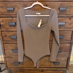Hollister Taupe Long Sleeve Bodysuit